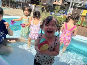 ２歳児 ももぐみ　プール・水遊び