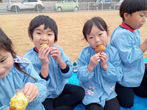 焼きいもパーティー４．５歳児