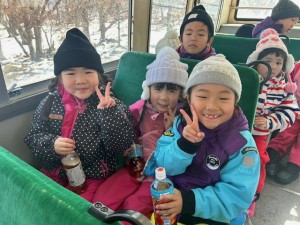 雪遊び　しろぐみ（5歳児）